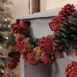 Festive Pine Cone Christmas Garland