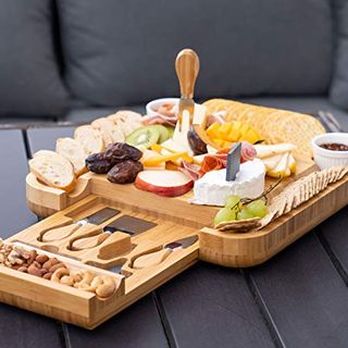 Set of cheese board and knives