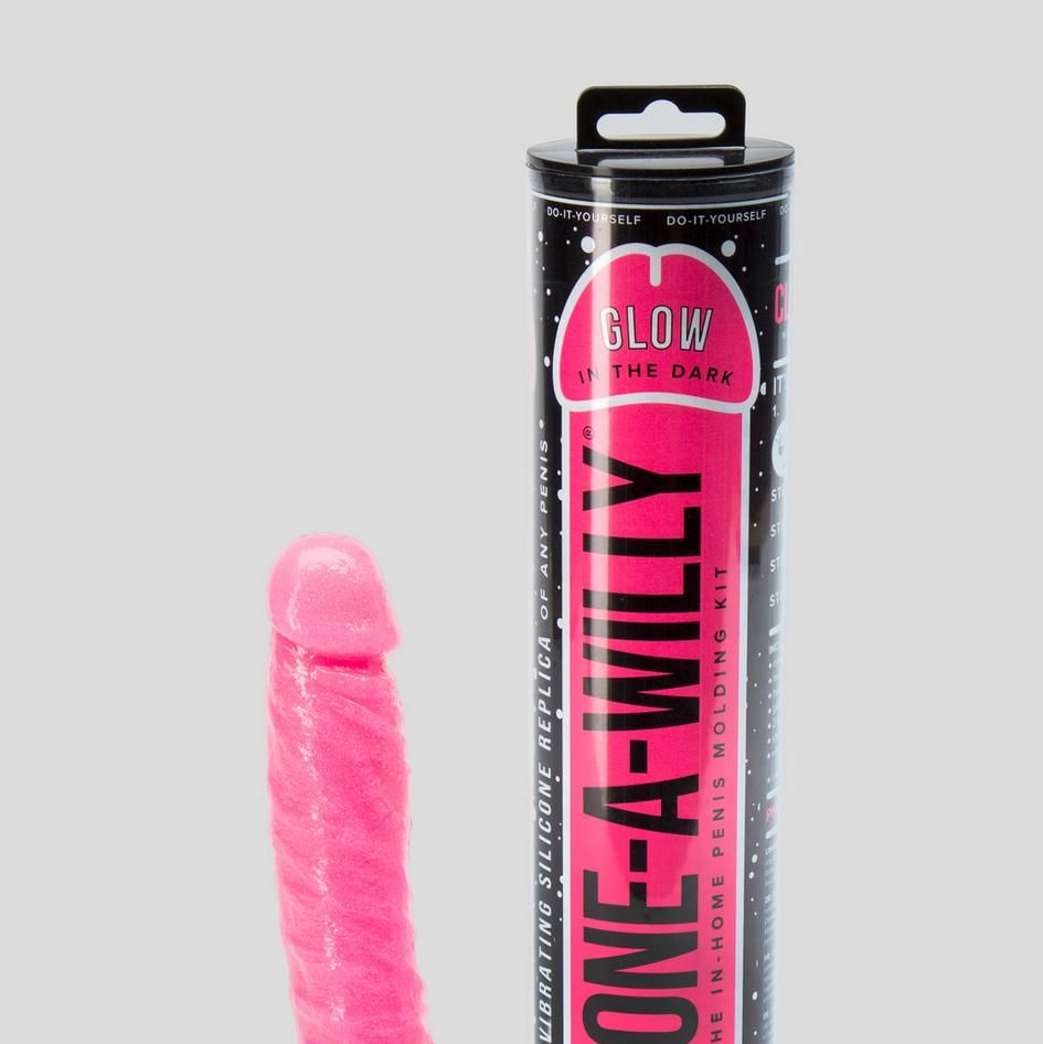 Clone-A-Willy on X: Ca$h in on our biggest (and sexiest) sale of the year  with 30% OFF EVERYTHING + get a FREE COCK RING with the purchase of any  Clone-A-Willy Kit! Use