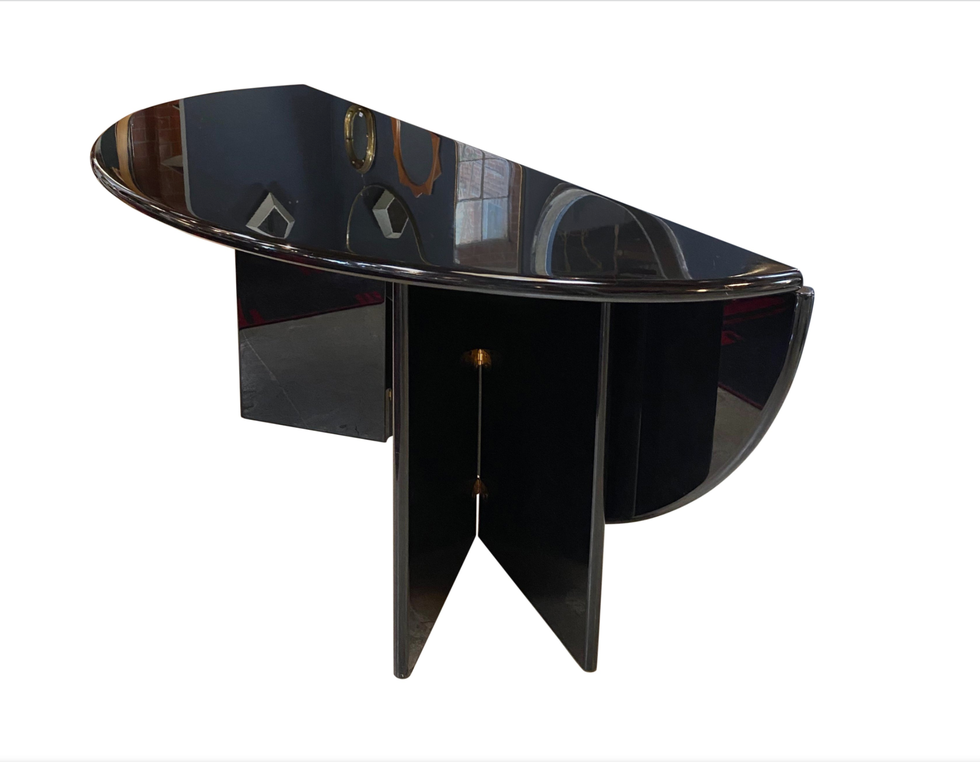 Cb2 drop store leaf table