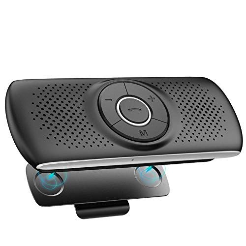 Dispositivos Bluetooth. Primer plano de un coche manos libres bluetooth con  micrófono y altavoz para llamadas y transmisión de música aisladas sobre un  fondo blanco. CL Fotografía de stock - Alamy