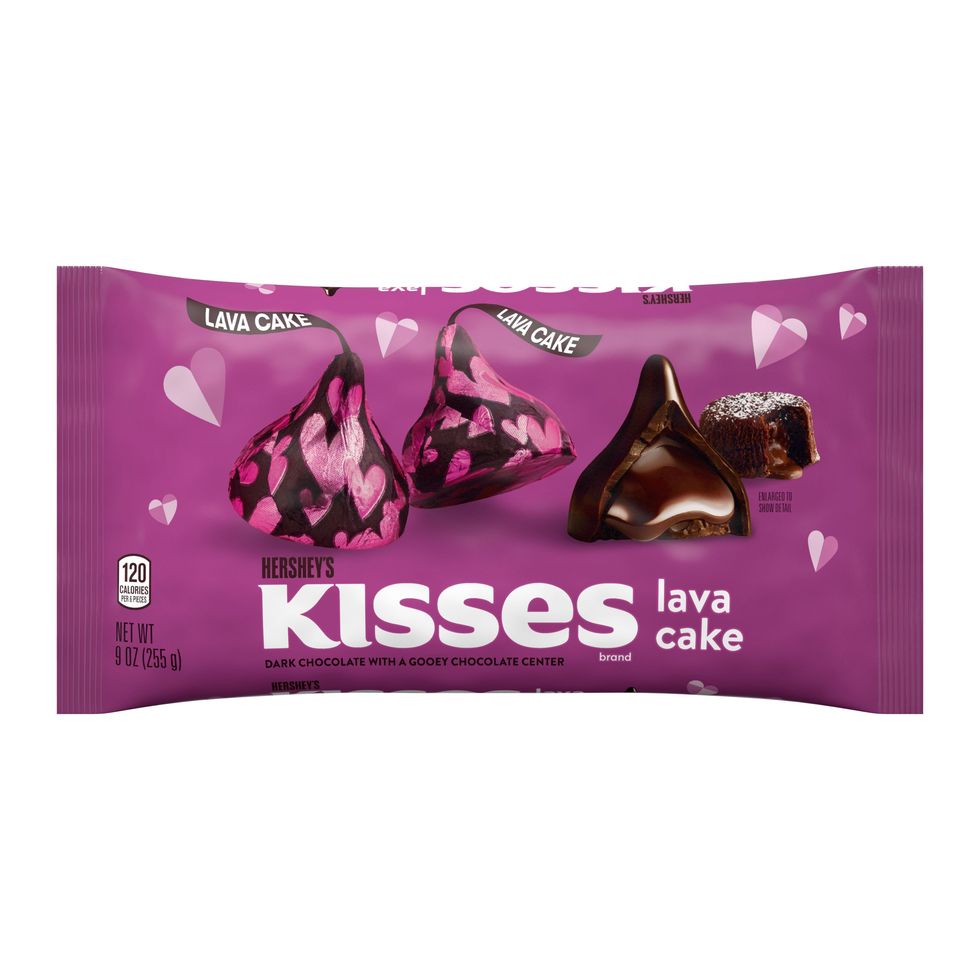Hershey's Kisses Lava Cake Filled Dark Chocolate