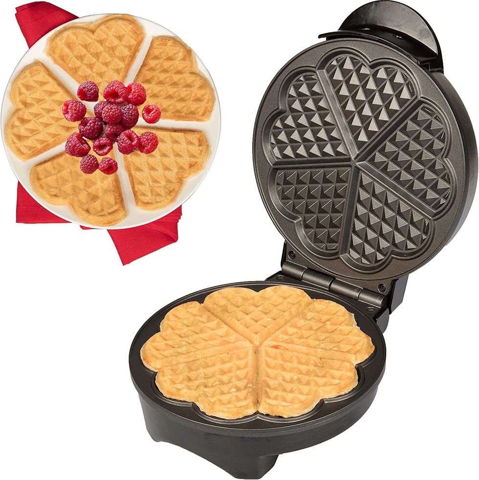 5 Cutest Heart Shaped Waffle Makers 2023