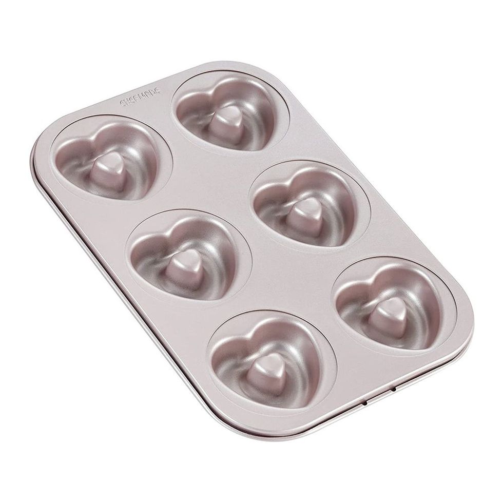 6-Count Heart-Shaped Donut Pan