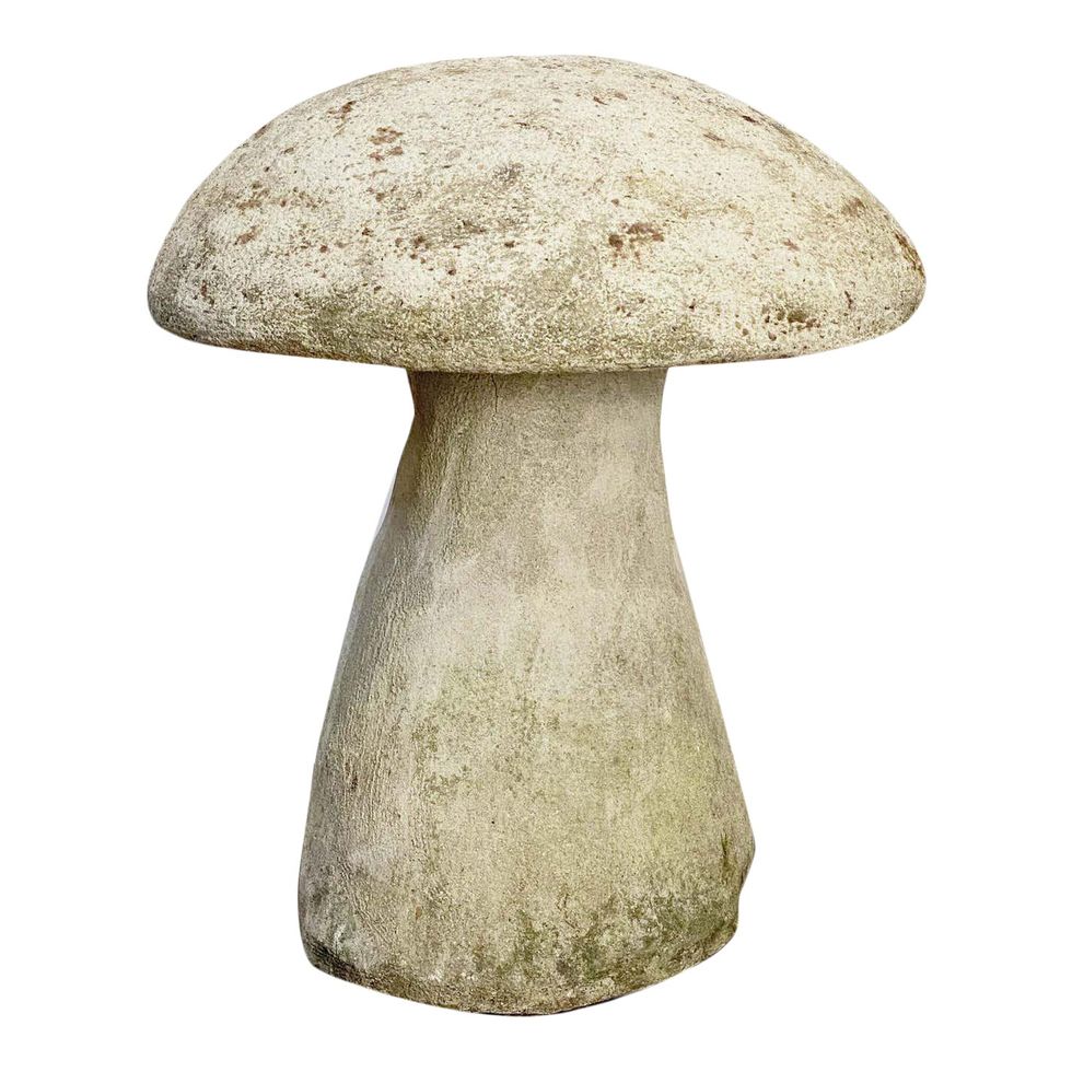 English Garden Stone Mushroom 