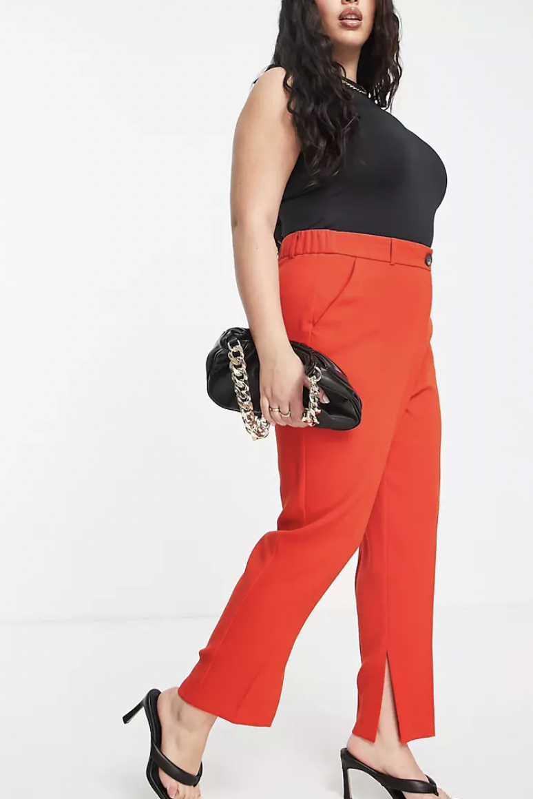 casual what to wear with red pants female