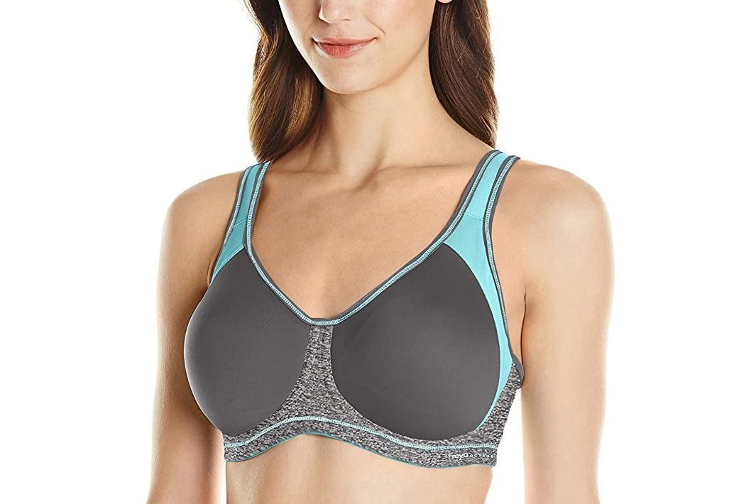 Bra that deals separates and lifts