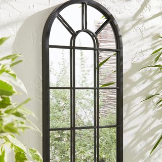 Arch garden glass