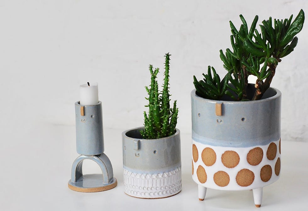 Medium Tripod Planter