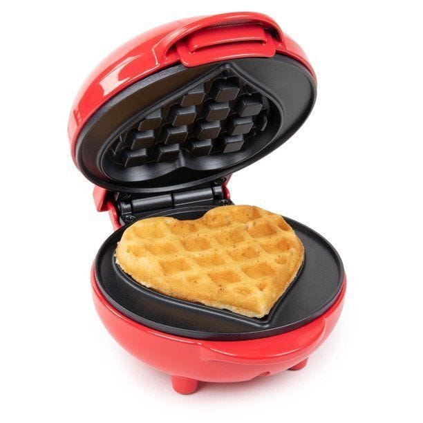 8 Best Heart Shaped Waffle Makers Of 2024