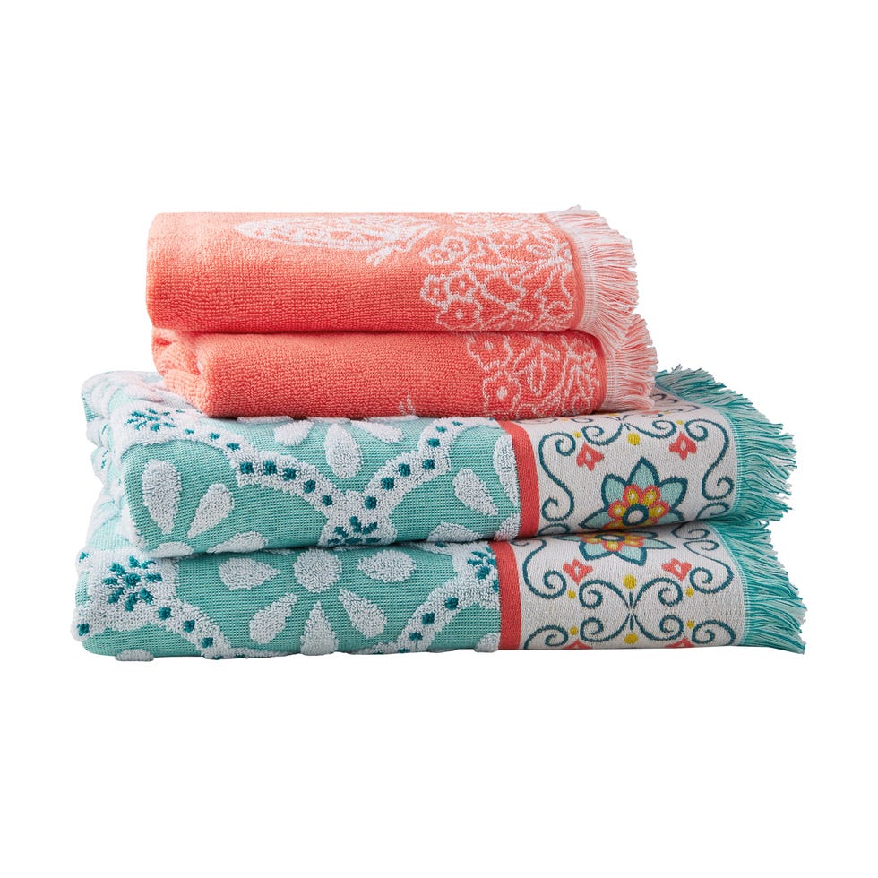 The Pioneer Woman Holiday Tree 4-Piece Bath & Hand Towel Set