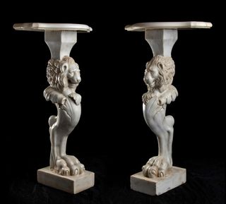 White Marble Pair of Sculptures with Heads of Lions and Ferals Feet Roman-Style