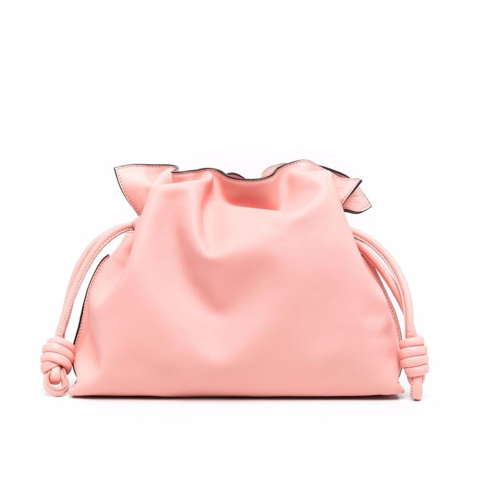 淺粉色精品包推薦：Loewe Flamenco粉色束口設計手拿包