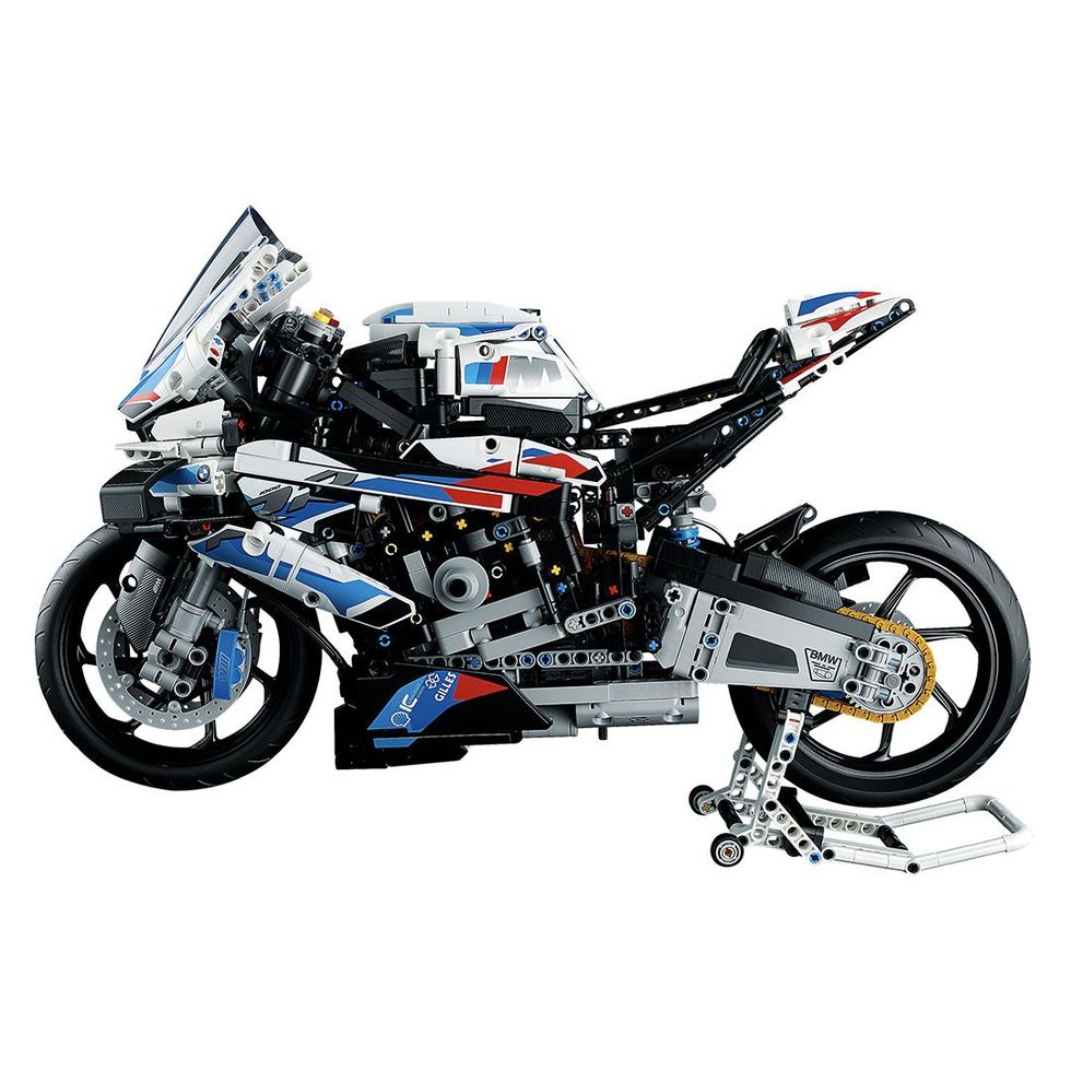 Review: 42130-1 - BMW Motorrad M 1000 RR