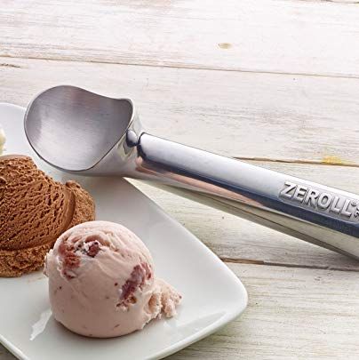 OXO SteeL Ice Cream Scoop Review 2023