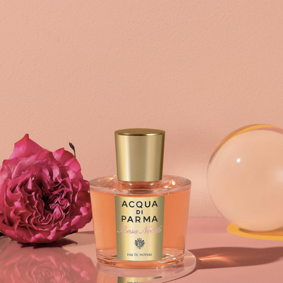 Emma Smells в X: „Which #rose #fragrance is my absolute favourite? Read my  review of the best rose fragrances here:   #ArmaniPrive #RosedArabie #PerfumersWorkshop #TeaRose #JoMalone #RedRoses # LouisVuitton #LesSablesRoses #Thameen