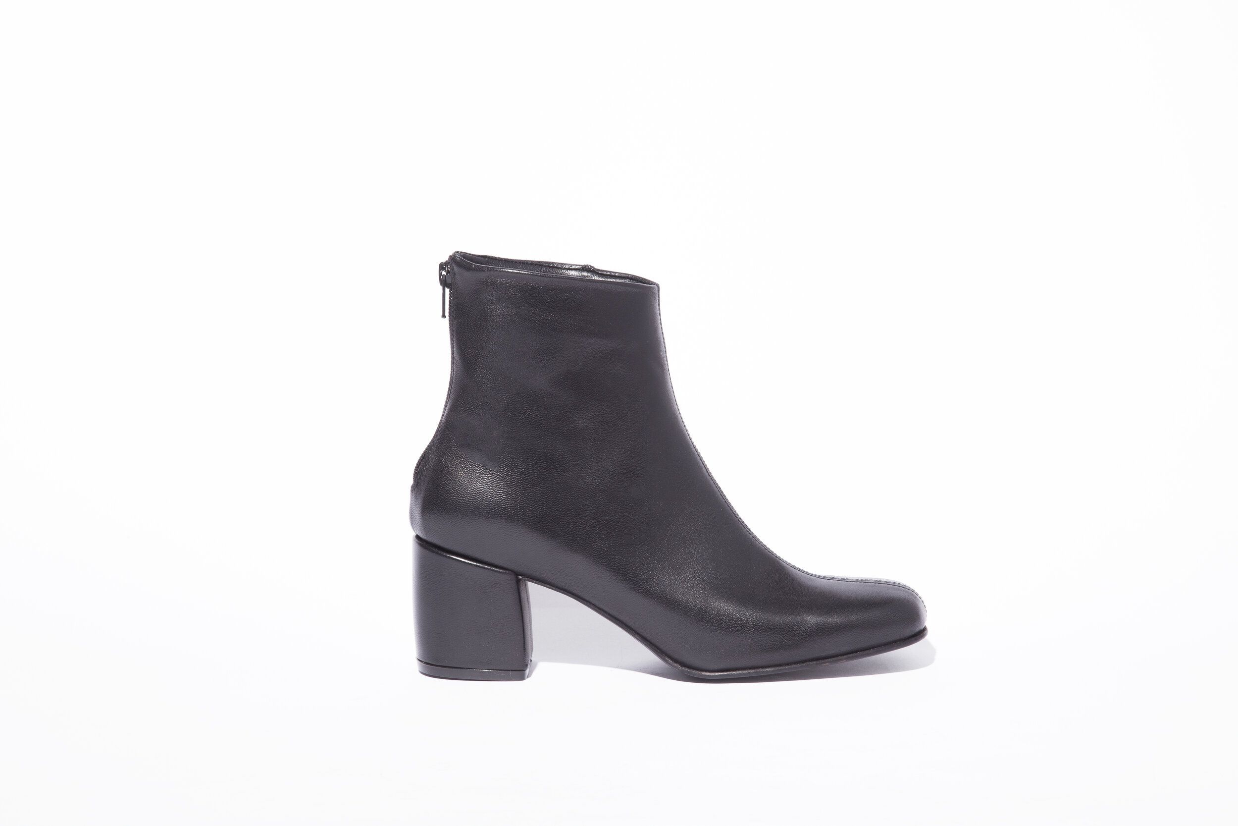 Trix leather discount block heel bootie