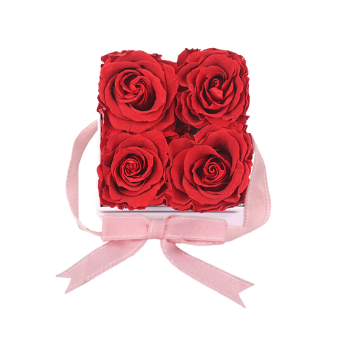 https://hips.hearstapps.com/vader-prod.s3.amazonaws.com/1643817236-eternity-roses-valentines-day-gifts-1643817170.png?crop=1xw:1xh;center,top&resize=980:*
