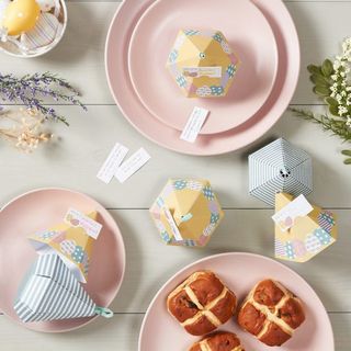 Easter table favors