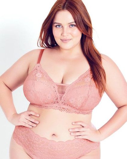 Top 5 Lingerie Brands For Girls With Large Breasts