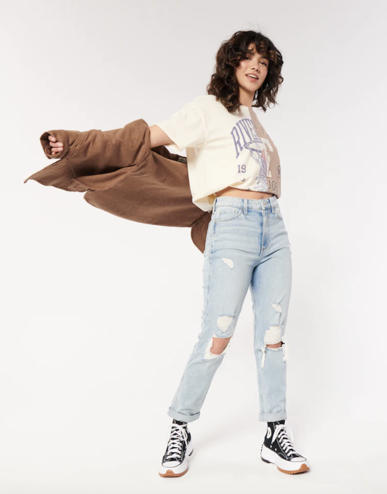 ULTRA HIGH-RISE RIPPED LIGHT WASH MOM JEANS