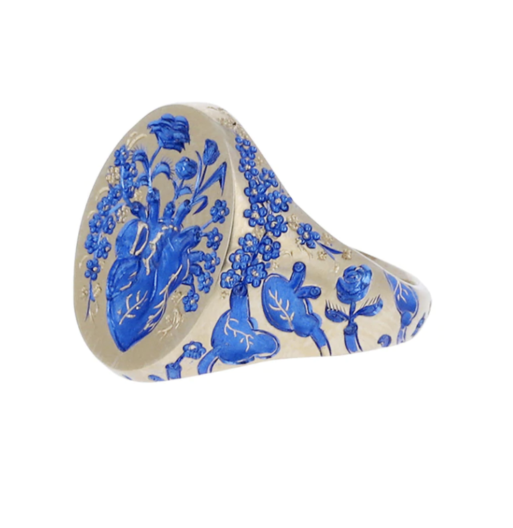 Blue lacquer heart ring