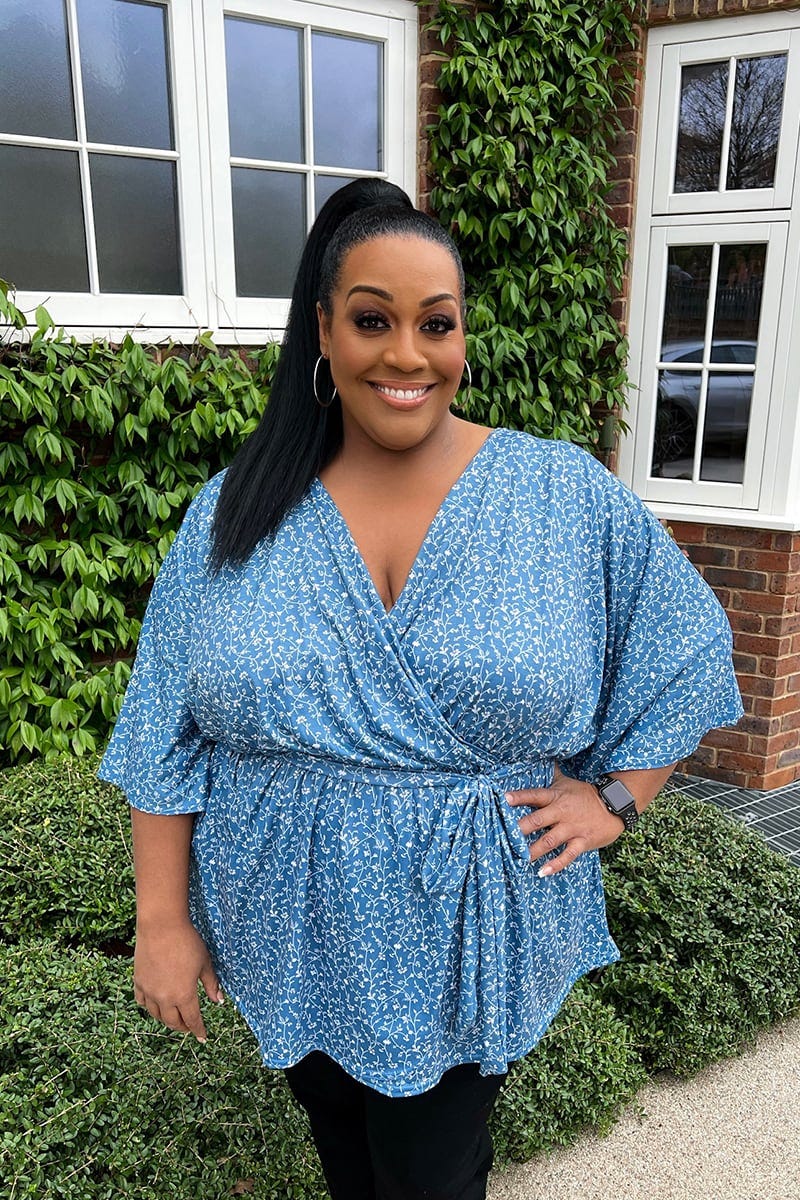 BLUE FLORAL PRINT KIMONO BLOUSE
