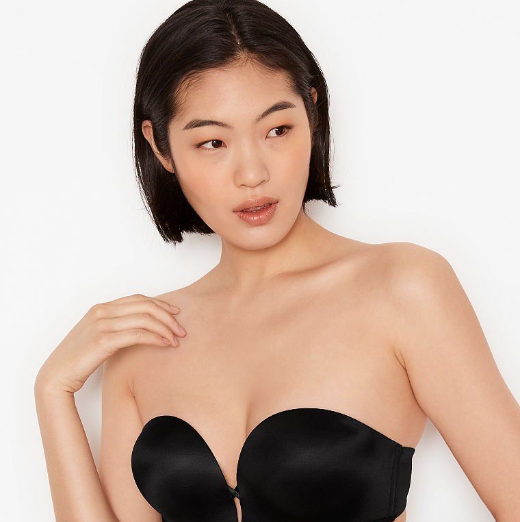 7 Of The Best Strapless Bras, According To Reviewers