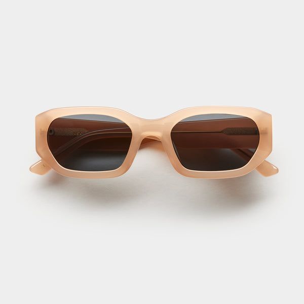 Shop Hailey Bieber's Affordable Otra Sunglasses For $65 | POPSUGAR Fashion