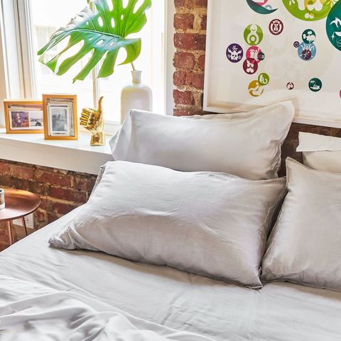 17 Best Cooling Sheets - Bed Sheets for Hot Sleepers in 2023