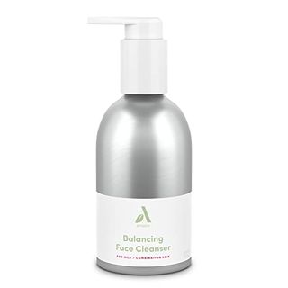 Balancing Face Cleanser with Arnica & Calendula Extracts