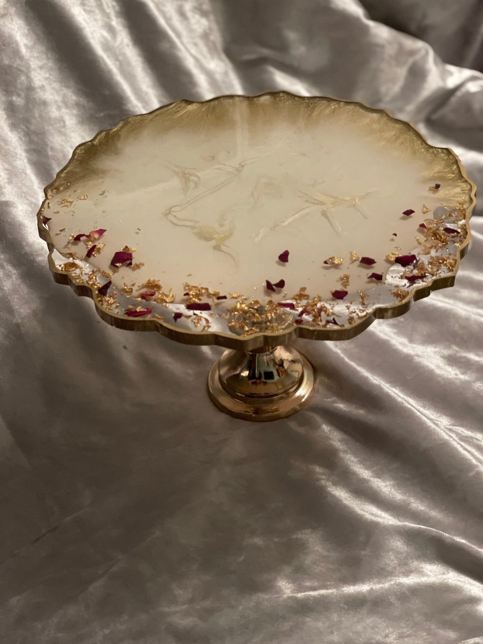 Resin Custom Cake Stand Pedestal Round, Etsy, £50