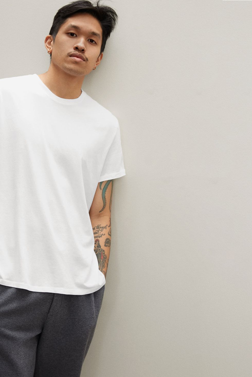 White T-shirts Men: 20 Perfect White Tees To Shop 2023
