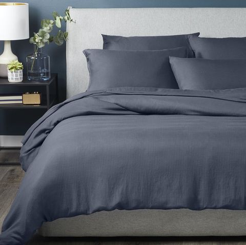 17 Best Cooling Sheets - Bed Sheets for Hot Sleepers in 2022