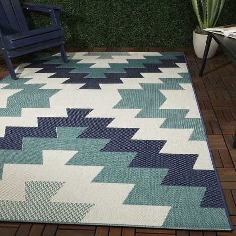 The 12 Best Outdoor Rugs 2022, How Do Outdoor Rugs Hold Up In Rain