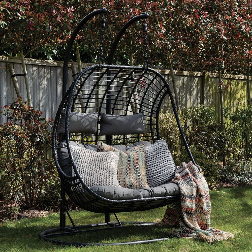 Hanging egg chair online for two