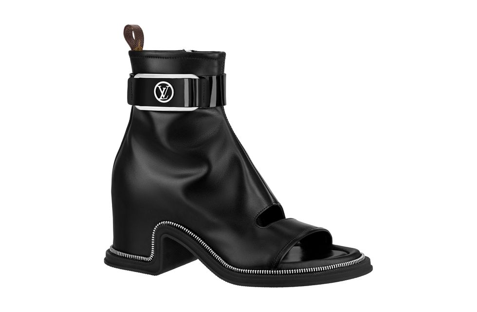 Manual para combinar con faldas las zapatillas, botas y botines de Louis  Vuitton