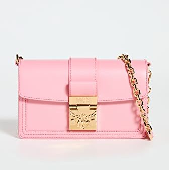 春季粉紅包包推薦：MCM粉紅色側背包