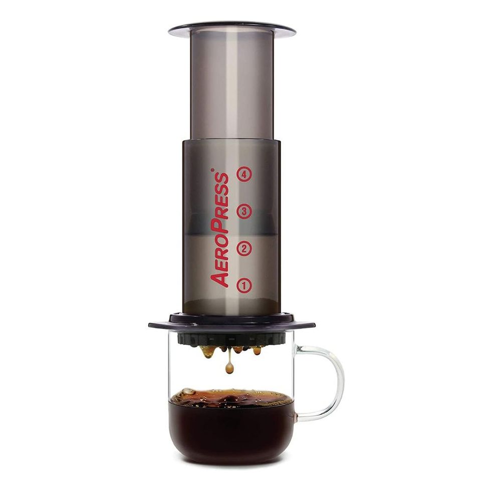 https://hips.hearstapps.com/vader-prod.s3.amazonaws.com/1647874747-aeropress-manual-coffee-and-espresso-maker-1647874739.jpg?crop=1xw:1xh;center,top&resize=980:*