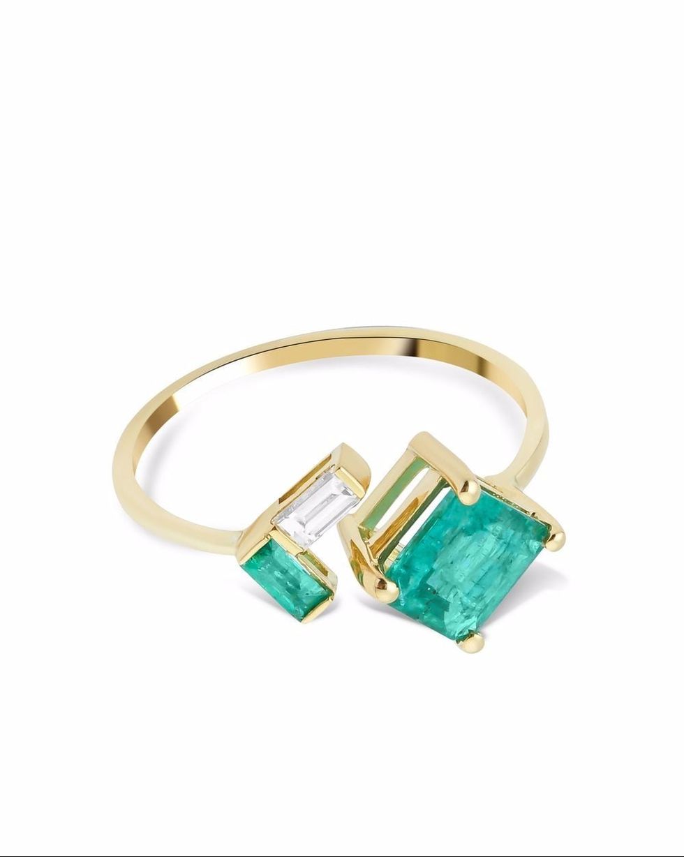 18kt Yellow Gold Artisia Emerald Diamond Open Ring