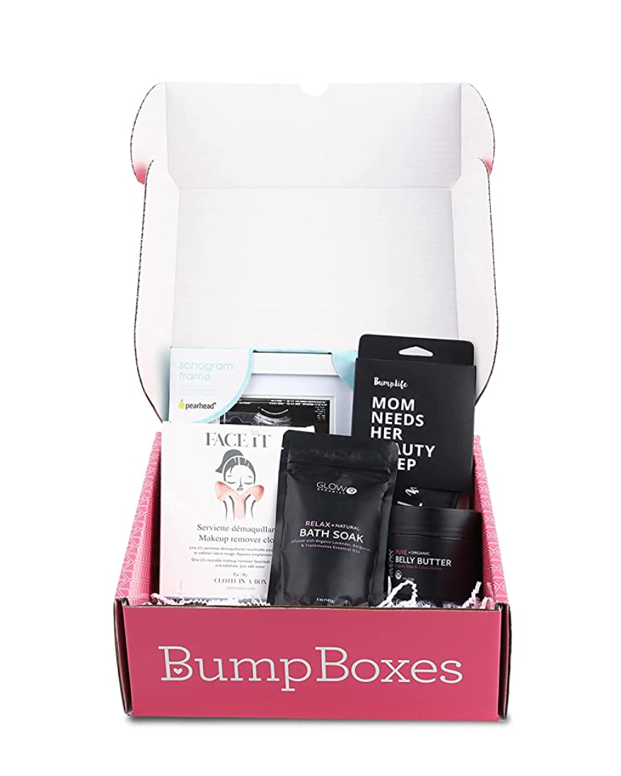 50 gift ideas for expectant moms! #Pregnancy #BabyShower #NewMom