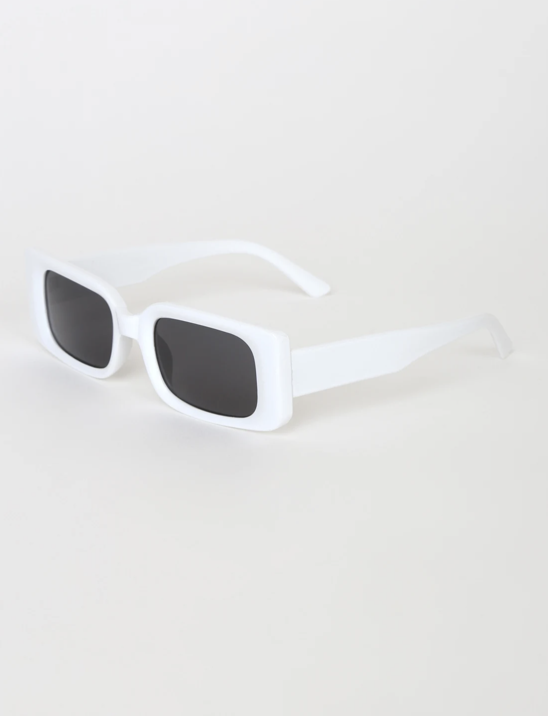 A La Mod Rectangle Sunglasses