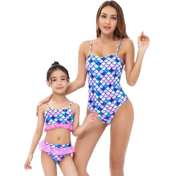 Mother and daddy swimwear's Family Matching Stripe Pattern Bathing Suits In Blue Swimming trunks Mommy and me One piece bikini