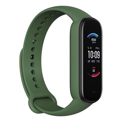 8 Best Fitness Trackers of 2022 - Fitness Tracker Reviews