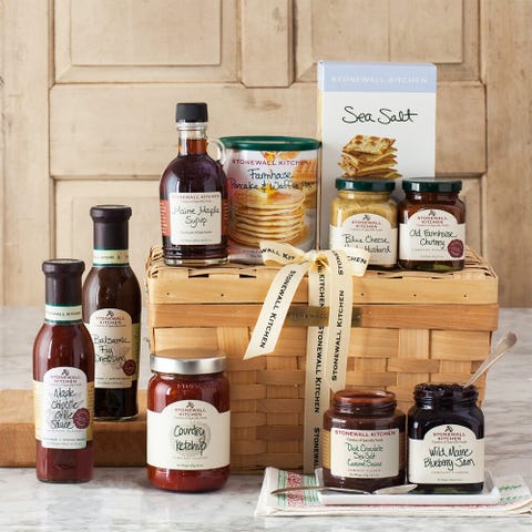 15 Best Mother's Day Gift Baskets for 2022