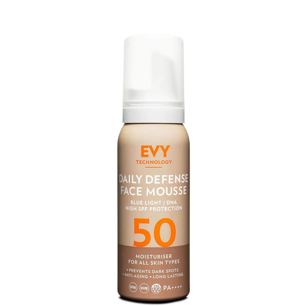 EVY Technology Daily Defense Face Mousse
