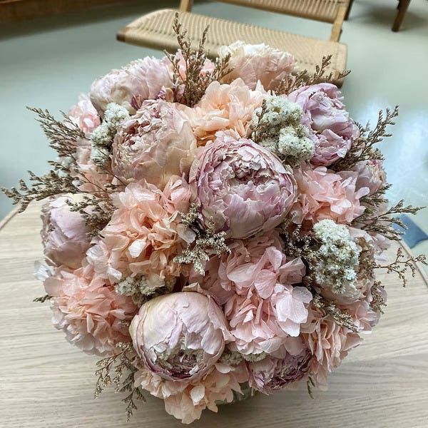 Best peony bouquets: 10 favourites for peony season 2022