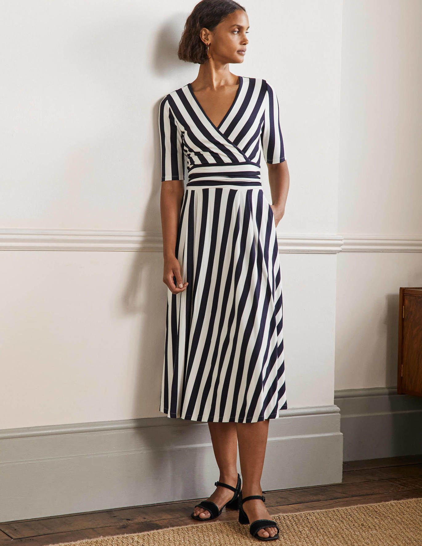 Jaeger clearance striped dress