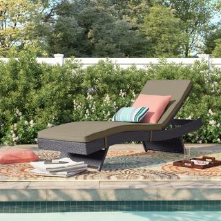Mocha Brentwood Long Reclining Single Chaise with Cushions