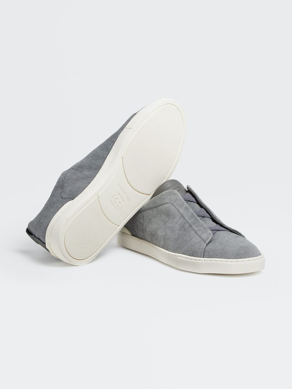 LIGHT GREY SUEDE TRIPLE STITCH™ SNEAKERS